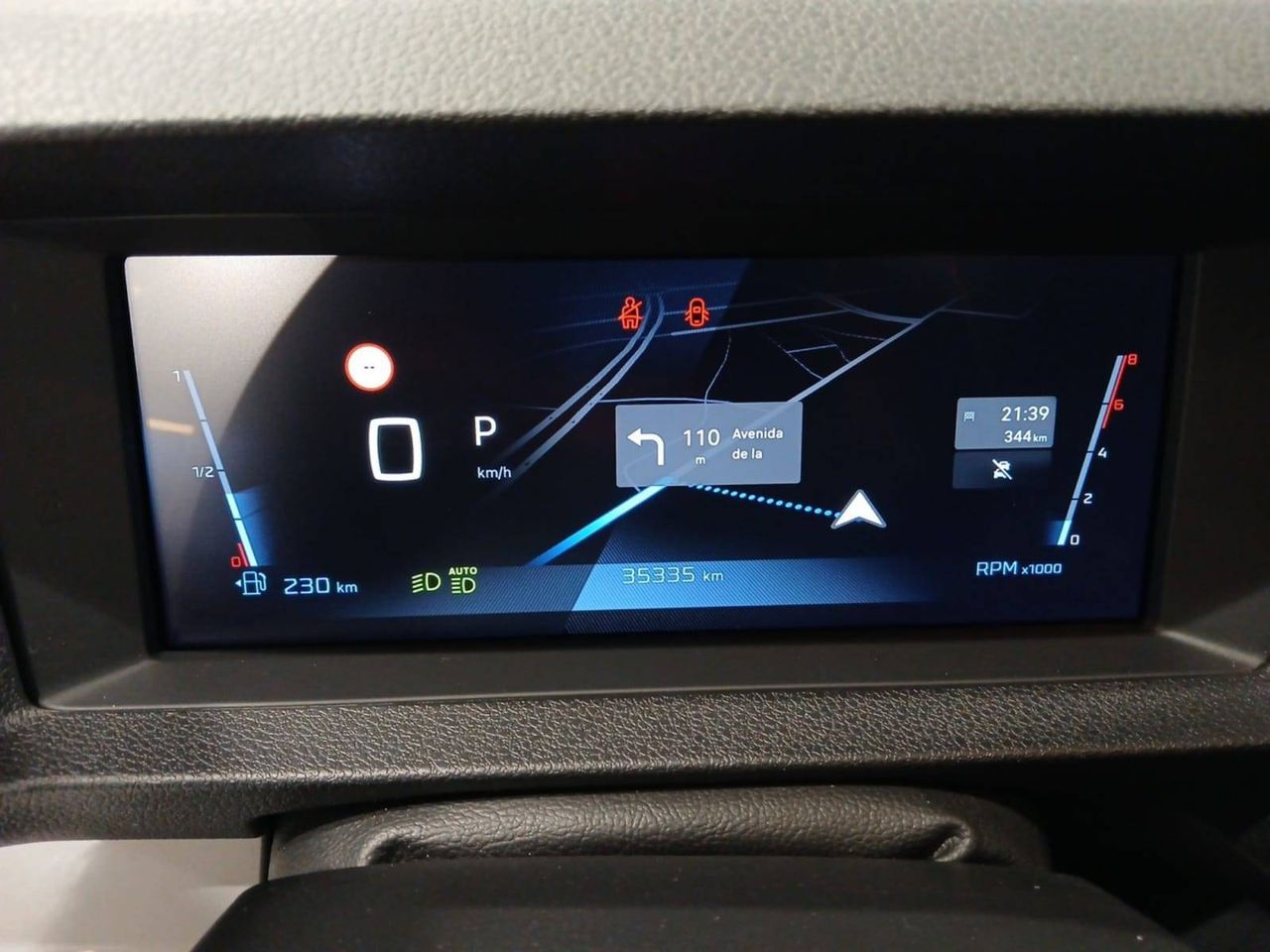 Peugeot Traveller   Long BlueHDi 180 S&S EAT8 Business