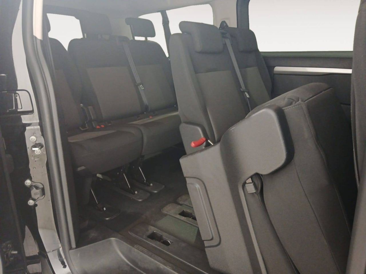 Peugeot Traveller   Long BlueHDi 180 S&S EAT8 Business