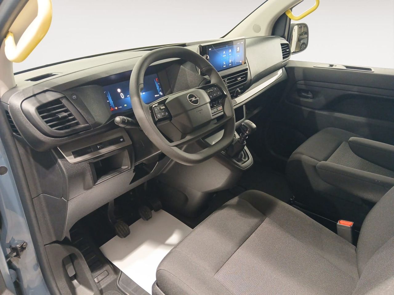 Opel Vivaro FURGON XL 120CV DIESEL MANUAL AMAZON