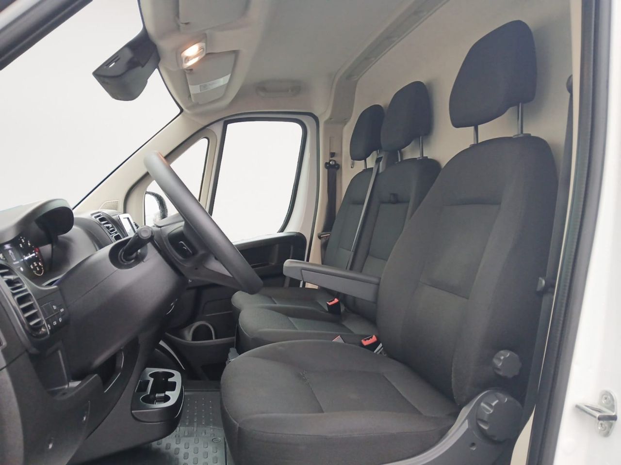 Fiat Ducato FURGON 3.5T HEAVY L4H2 2.2 BHDI 140 DPF S&S MT6