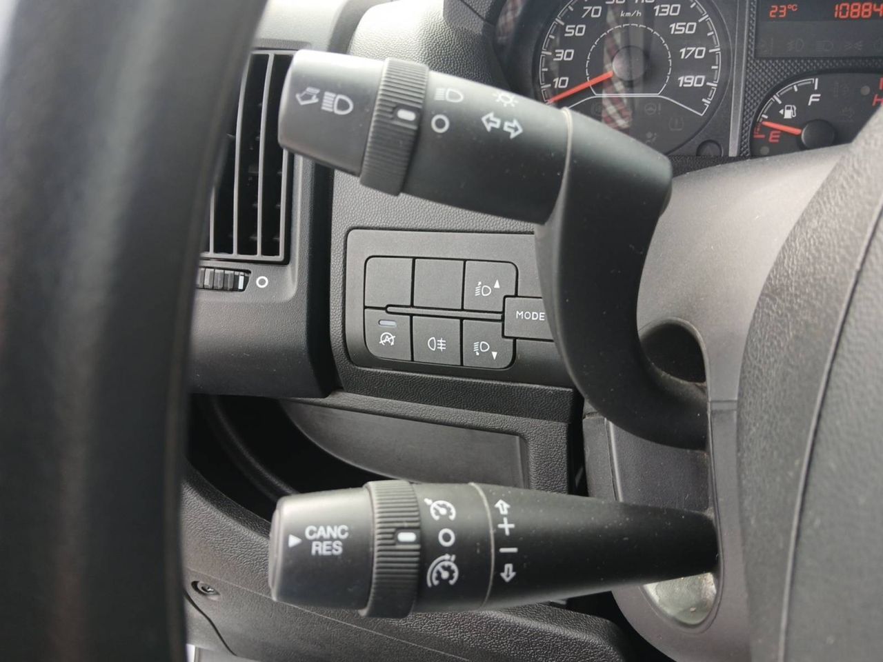 Citroën Jumper  BlueHDi 103KW (140CV) Furgón 35L2H2 -