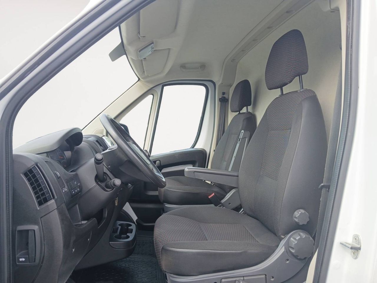 Citroën Jumper  BlueHDi 103KW (140CV) Furgón 35L2H2 -