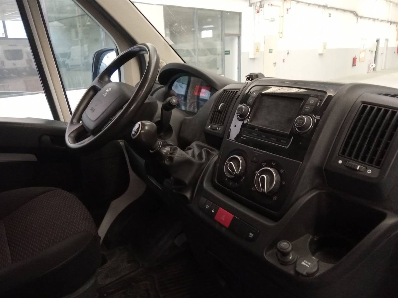 Peugeot Boxer   335 L2 H2 BHDI 103kW (140CV) S&S Pack