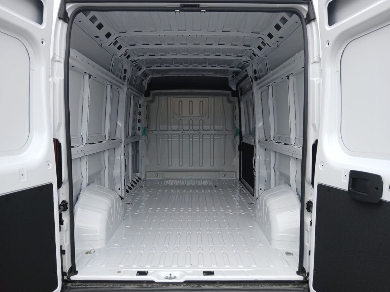 Fiat Ducato FURGON L3H2 BHDI 140CV
