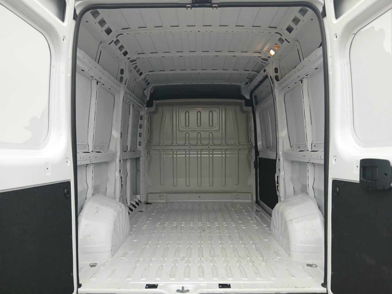 Fiat Ducato FURGON L2H2 3.3T BHDI 120CV
